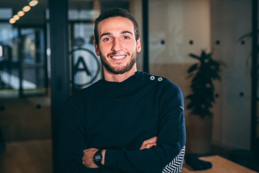 Je suis Antoine Morel, j'ai créé Morelisator pour vous aider à mettre en place une stratégie digitale efficace pour votre entreprise.